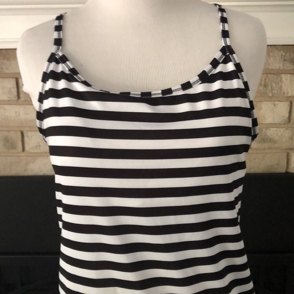 Champion Black White Stripe Racerback Built-in Bra Workout Tank size Medium - Picture 2 of 10